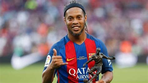 Ronaldinho made his senior debut for grêmio in the 1998 copa libertadores tournament. Ronaldinho believes FIFA U-17 World Cup can be crucial for ...