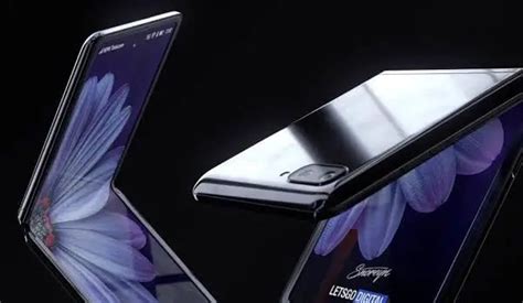 Galaxy Z Flip Is A Samsung Foldable Clamshell Phone Arriving In