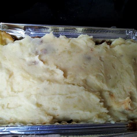 It turned out very good, but i added a little worcestershire sauce, about a 1/2 cup of beef stock. travelog nur insan.: RESEPI SHEPHERD'S PIE SIMPLE!