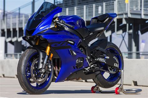 There are plenty of different suzuki dealers in pakistan, and almost each, and everyone offers the same price for brand new cars. 2018 Yamaha Sportbike Lineup Review: R3, R6, R1 + R1M
