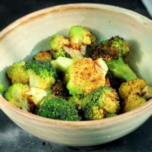 Spray the frying basket with olive oil spray. Air Fryer Roasted Broccoli and Cauliflower | Recipe in ...