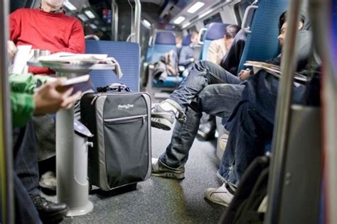 trains amendes en vue pour les bagages sur les sièges suisse tdg ch