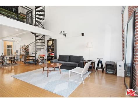 Loft homes with rooftop decks. Pan American Lofts | Downtown LA Lofts