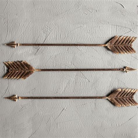 These extraordinary metal wall art designs will create a unique focal point in any room. Metal Arrow Wall Decor / 28-DA3497