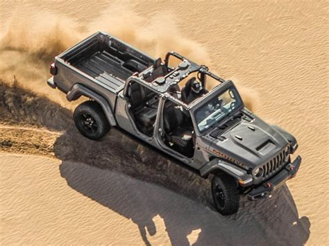 Convenient lock options, matching oem factory colors, and interior lighting options. 2021 Jeep Gladiator on Long Island NY | Security Dodge Chrysler Jeep Ram