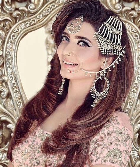 Stylish And Trendy Pakistani Bridal Wedding Hairstyles For Your Special