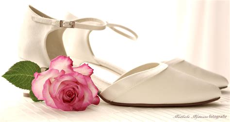 Wedding Shoes With Pink Rose Wedding Shoe Wedding Shoes Shoes