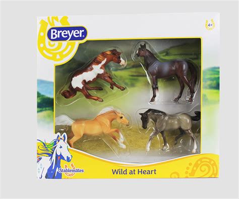 Breyer Stablemates Wild At Heart Horse Toy Set 132 Scale