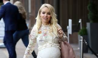Pregnant Katie Piper Accentuates Her Bump Fitted Dress Daily Mail Online
