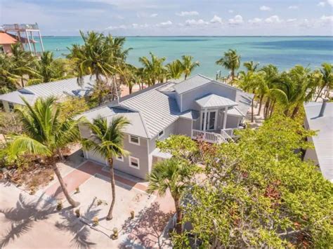 15 Stunning Beach House Rentals Throughout Florida For 2021 Trips To
