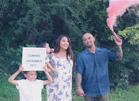 The concept of a gender reveal party in itself is pointless. 29 Best Gender Reveal Ideas