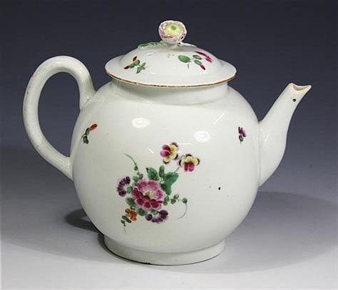 Lot A Late 18th Century Worcester Teapot And Cover Circa 1770 The