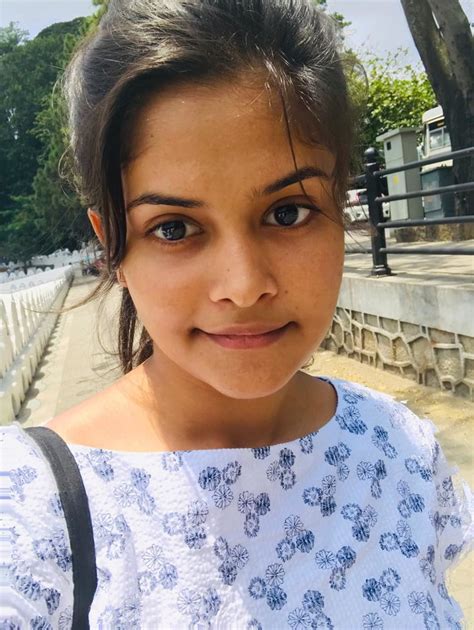 Sri Lankan Girl Leaked Pics Xhamster