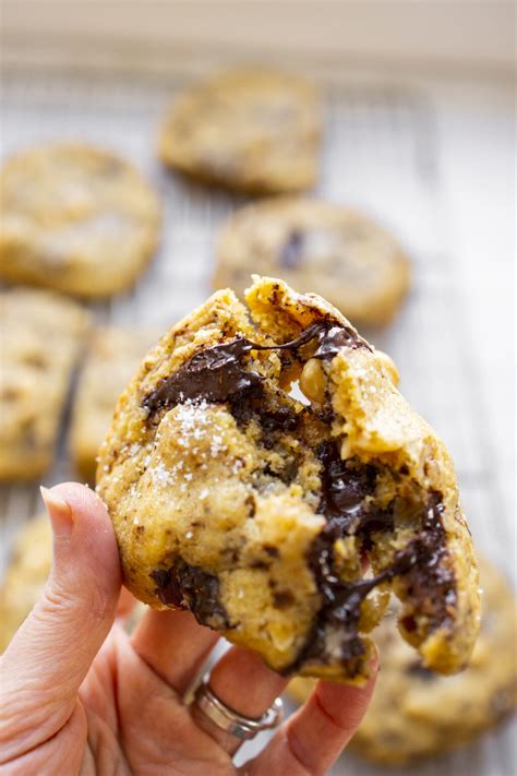 Chocolate Chunk Hazelnut Cookies Healthyhappylife Com