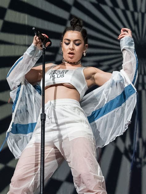 Charli Xcx Performs At A Concert In Orlando 10212017 Hawtcelebs