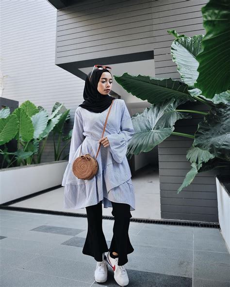 Bermain dengan outfit yang digunakan. Gambar Style Ootd Hijab Selebgram Terbaru | Styleala
