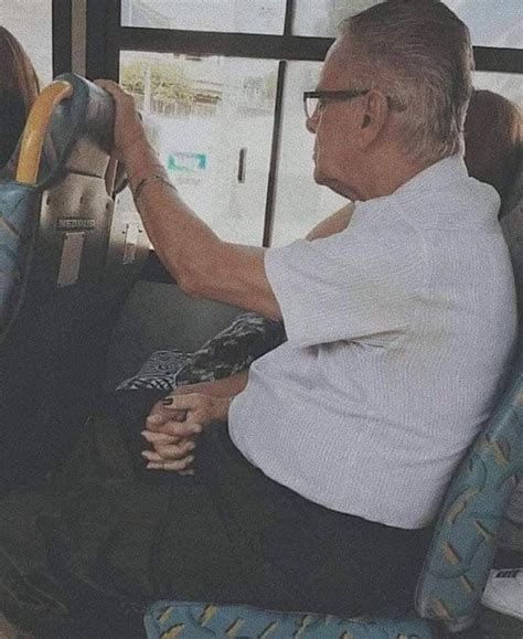 Ada beberapa tahapan dalam melakukan gugatan perceraian ke pengadilan agama baik menyangkut cerai talak oleh suami atau cerai gugat oleh istri sbb Pilihlah Lelaki Sayangkan Anda! Bukan Kata-Kata Tapi ...