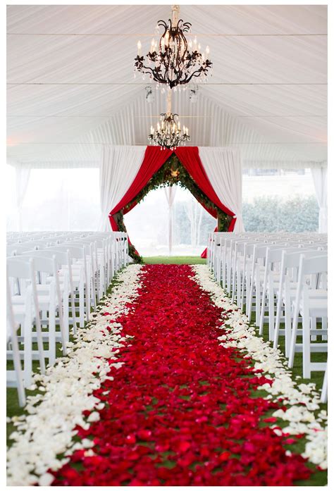 Classic Christmas Wedding Inspiration Red Green And White Aisle