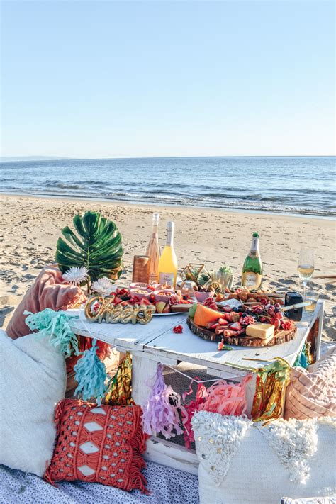 Sun Of A Beach Thats A Cute Picnic — Megc The World