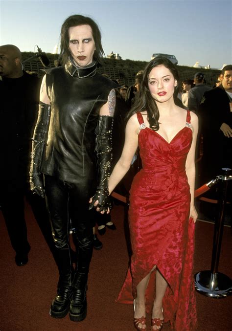 Rose McGowan habla de su ex romance con Marilyn Manson Me sentí joven