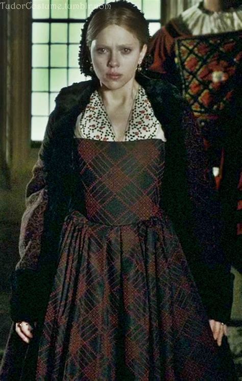 Tudor Costume From The Other Boleyn Girl Tudor Costumes 16th Century