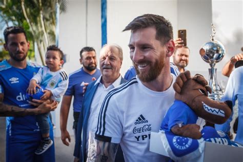 Santos en vivo y en directo por la. Messi pode bater recorde de Pelé no Santos nesta temporada ...
