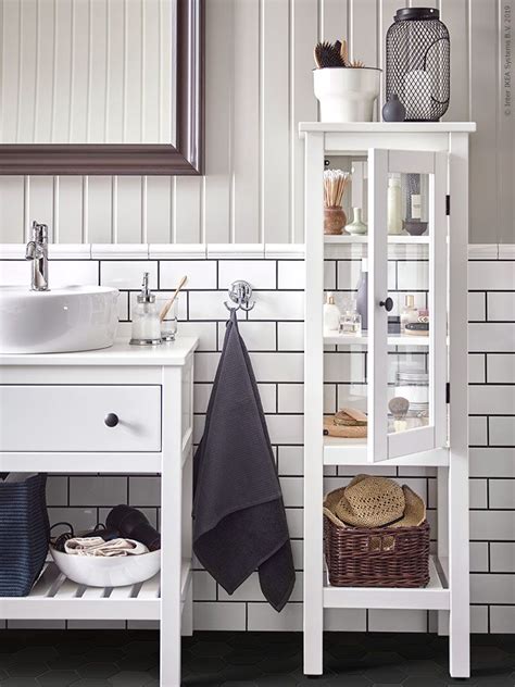 Comment créer et aménager une salle de bain blanche qui ne ...