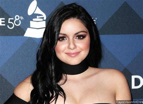 Ariel Winter Flashes Serious Cleavage And Butt In