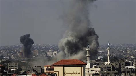 Israel Drops White Phosphorus Bombs On Gazans The Daily Outlook