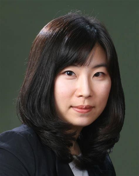 Jung Eun Kim Computer Science Yale University