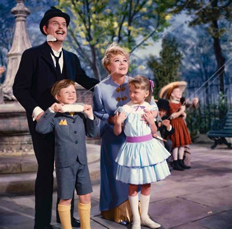 mary poppins actress glynis johns dies at 100 abc news