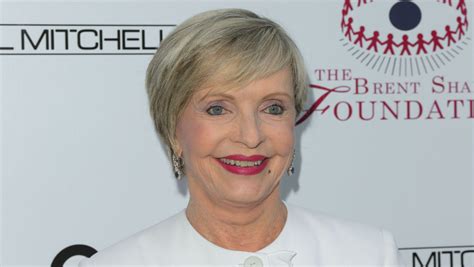 Florence Henderson Perky Mom On The Brady Bunch Dies At 82