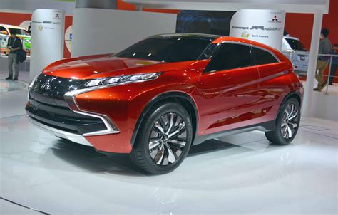 Mitsubishi Concept Xr Phev Le Futur Asx Vroombe
