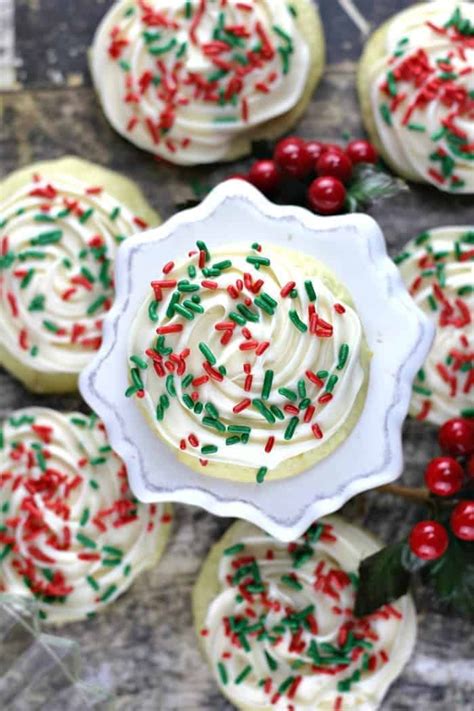 Best Soft Sour Cream Cookies with Buttercream Frosting ...