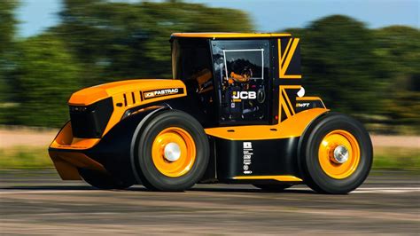 The Jcb Fastrac Two Is Now The Worlds Fastest Tractor