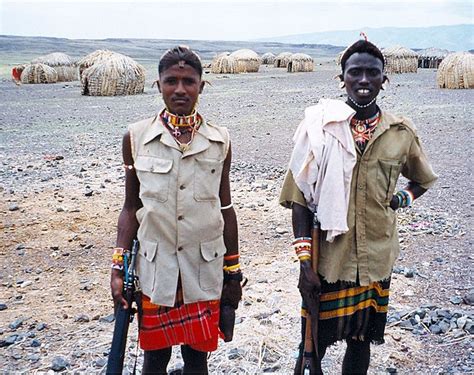 Samburuwarriors Samburu People Wikipedia African Safari Tour