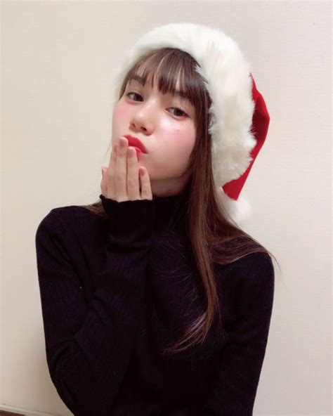 マーシュ彩さんはinstagramを利用しています 「とっさに撮ったサンタ4連発 まだギリギリクリスマスだ みなさんメリークリスマス」 Popteen Model Cute