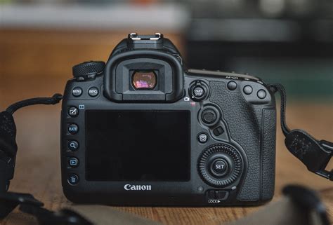 Canon eos 5d mark iv. Canon 5D Mark IV Review: Upgrading from a Canon 6D