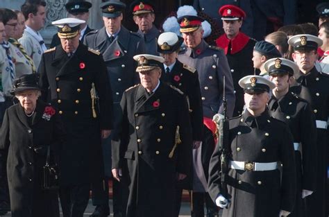 Remembrance Sunday 2011 Queen Leads Tributes To Britains Fallen