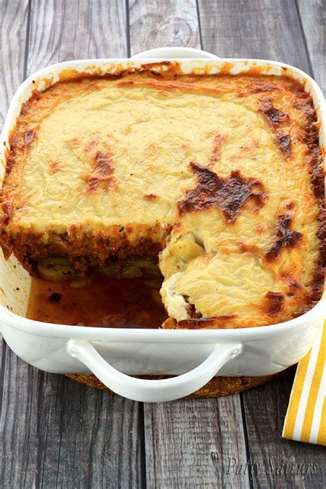 Is it a greek salad? Moussaka Grecque | Moussaka recipe, Traditional greek ...