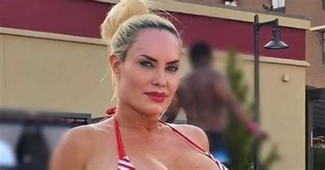 Onlyfans Coco Austin Poses In Busty Patriotic Swimsuit At Fourth Of