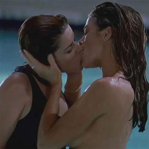 Denise Richards Nude Kissing Neve Campbell Celebrity Sex Tapes Free