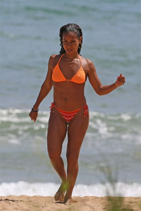 Jada Pinkett Smith In Bikini At A Beach In Hawaii Hawtcelebs The Best Porn Website