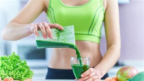 Selain segar, minuman ini juga sehat karena tanpa gula tambahan. 8 Minuman Sehat yang Bisa Menghancurkan Lemak di Tubuh