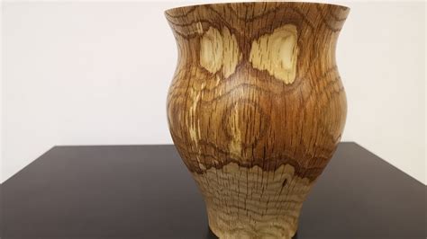 Woodturning A Vase In A Tough Oak Log Youtube