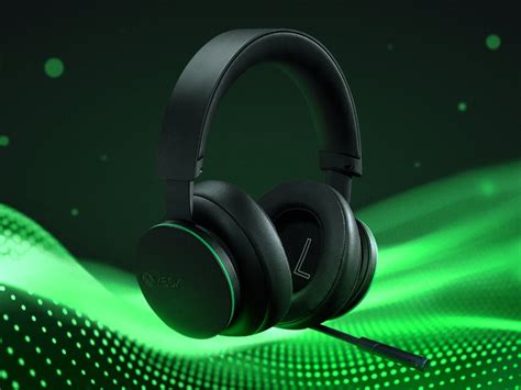 Check Out This Unboxing Video Of Microsofts New Xbox Wireless Headset