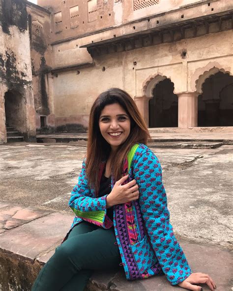 She made her film debut with the marathi film sanai choughade produced by shreyas. Mukta Barve Marathi Film Actress 62 | DreamPirates