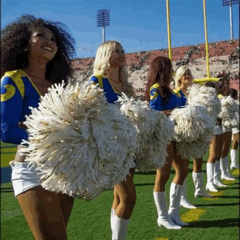 Cheerleaders Larams  Cheerleaders Larams Namath Discover And Share