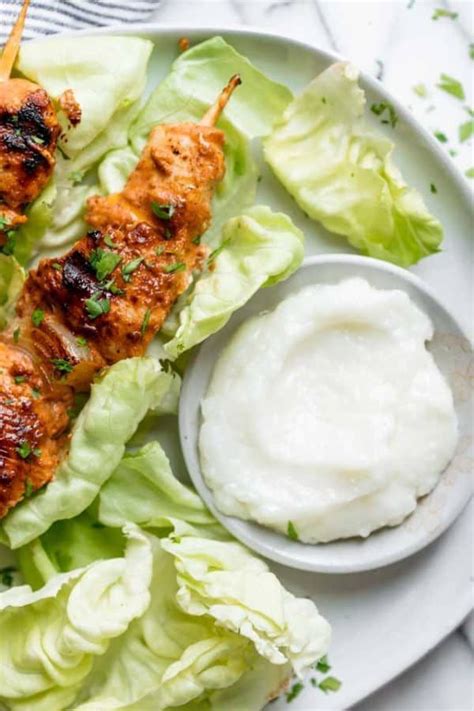 Garlic mayo or homemade vegan toum sauce. Lebanese Garlic Sauce (Toum) | Recipe | Lebanese garlic ...
