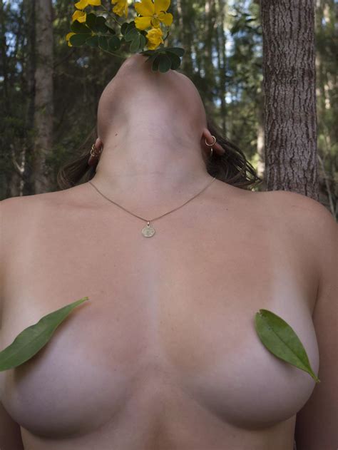 Who Likes Close Ups Nudes Notsafefornature Nude Pics Org